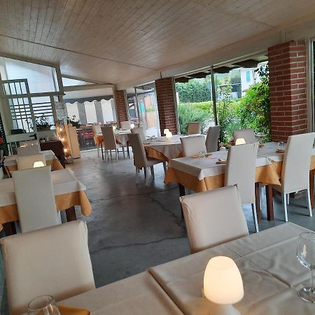 Locanda Della Luna Rossa Calosso المظهر الخارجي الصورة