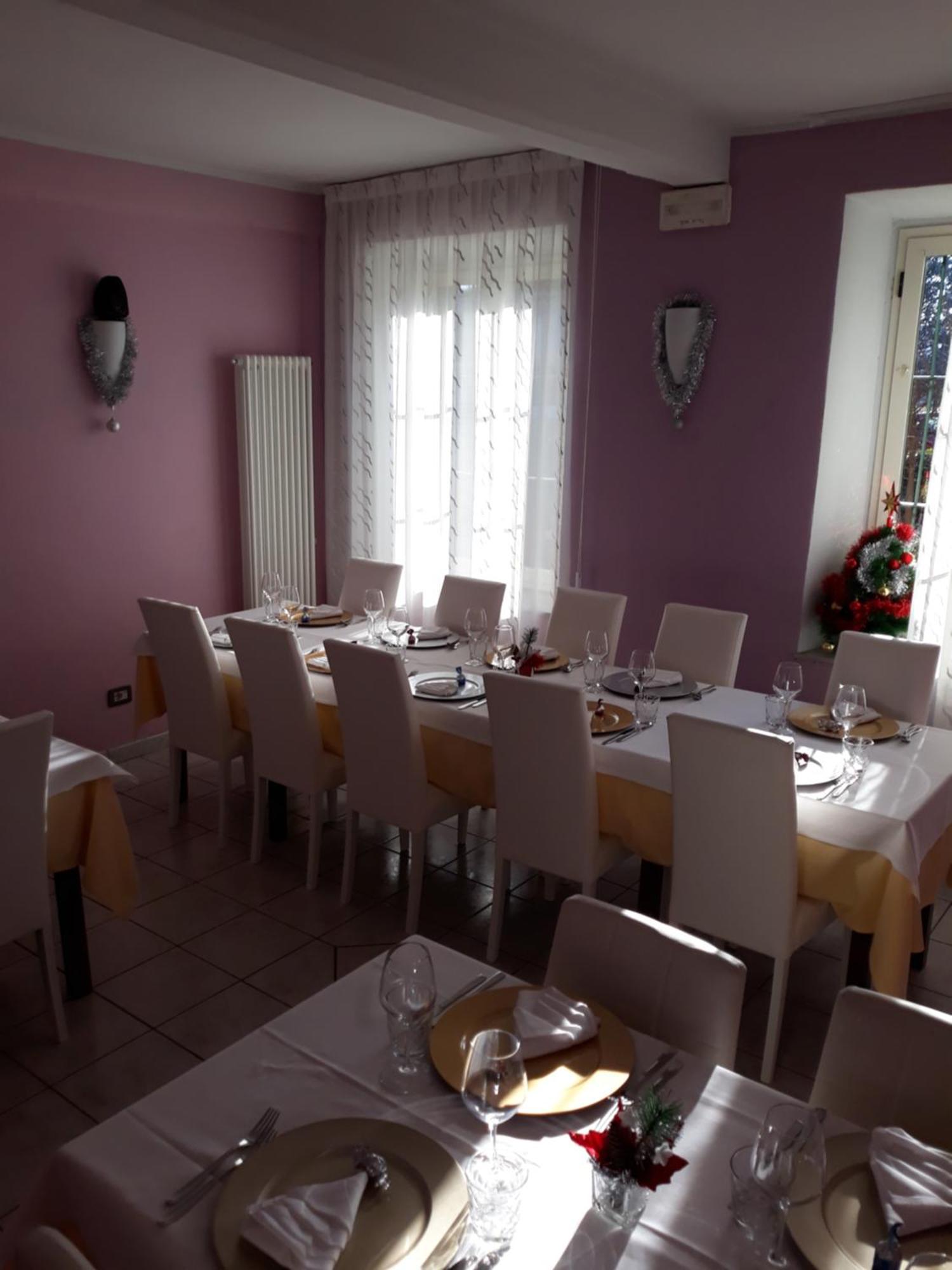 Locanda Della Luna Rossa Calosso المظهر الخارجي الصورة