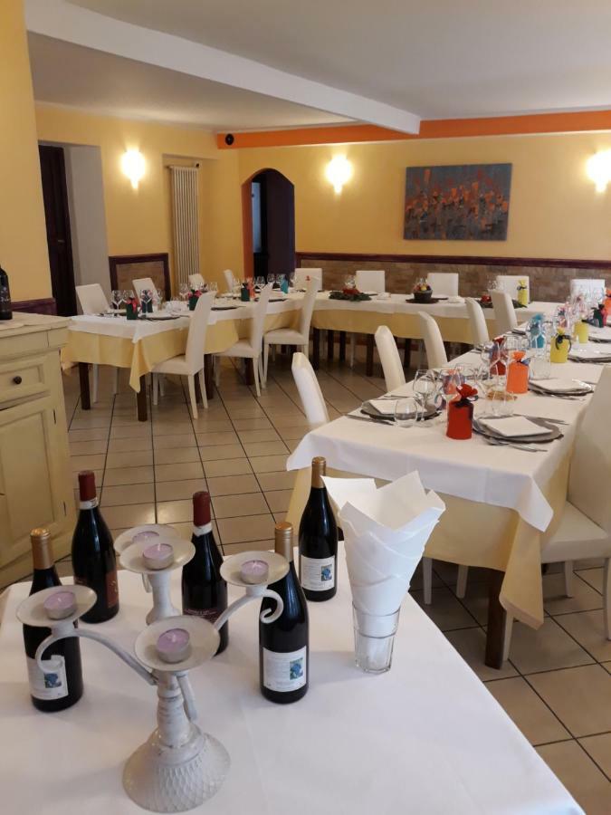 Locanda Della Luna Rossa Calosso المظهر الخارجي الصورة